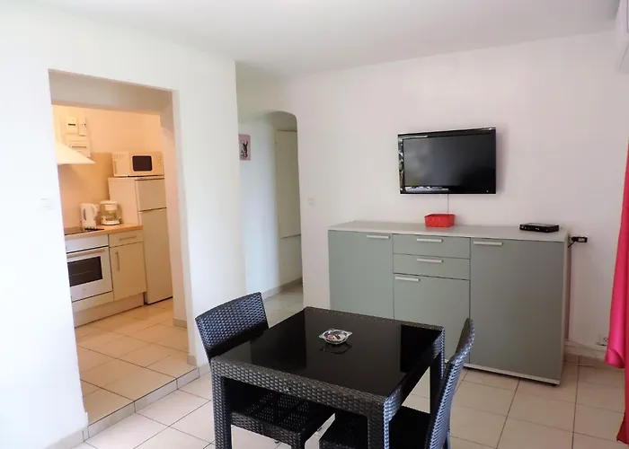 Camelia- Marjolene By Interhome